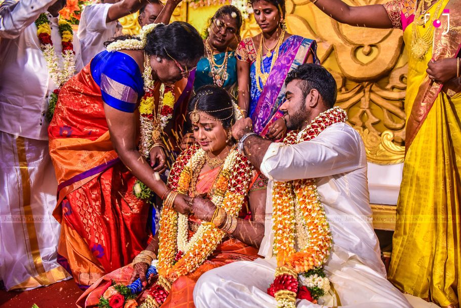 Candid Photographers In Madurai, Creative Wedding Photographers In Madurai, Professional Wedding Photographers In Madurai, Best Photographers In Madurai