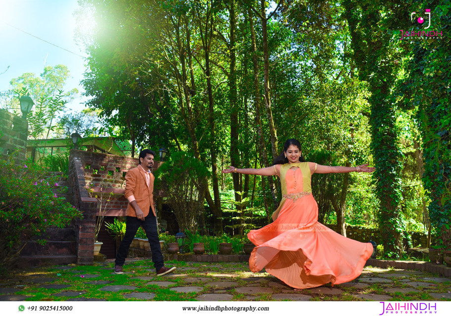 Candid Portrait Photography In Kodaikanal, Candid Shots Photography In Kodaikanal, Casually Candid Photography In Kodaikanal