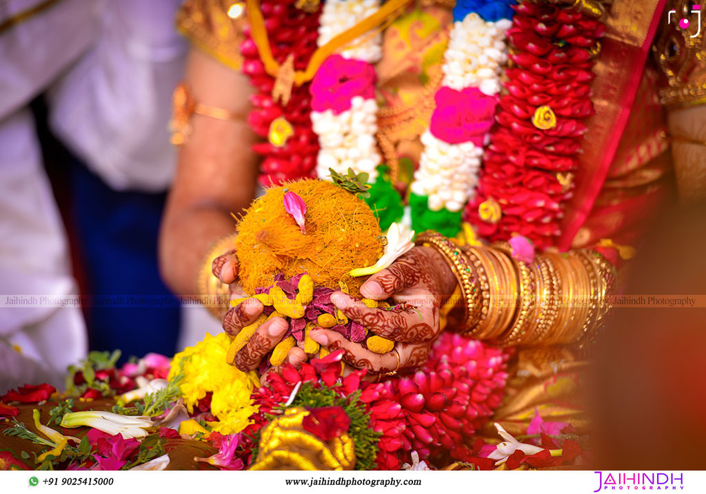 Candid Wedding Photography In Ponnamaravathi 57