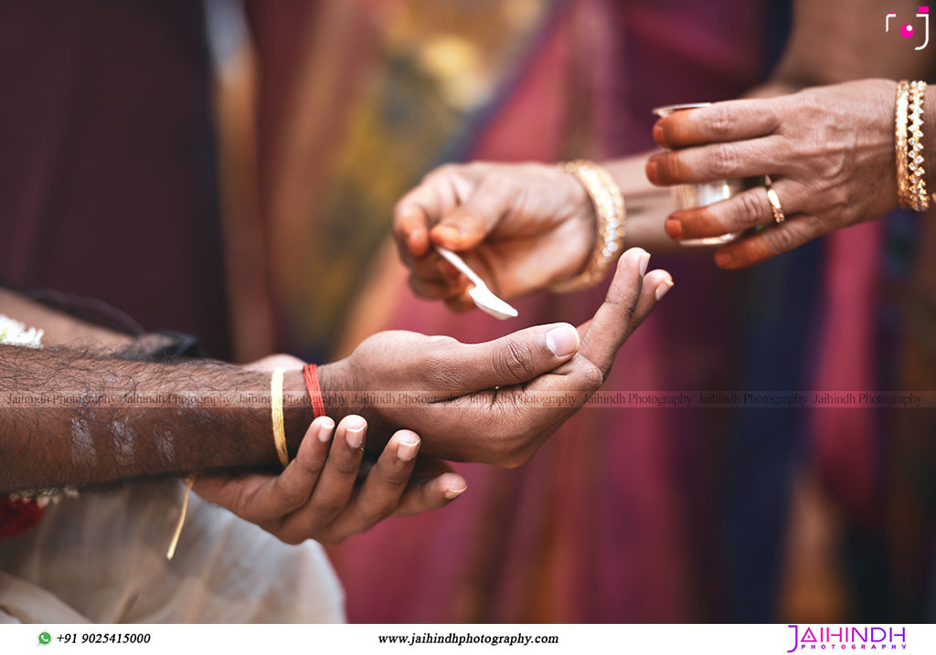 Candid Wedding Photography In Chennai 120 - Jaihind Photography