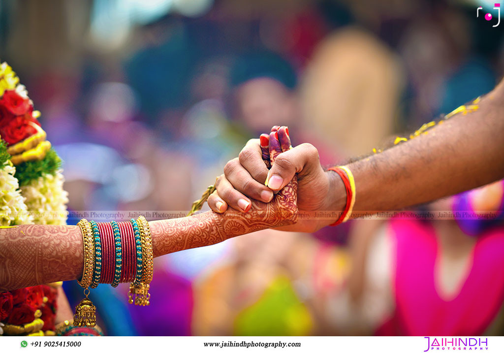 Candid Wedding Photography In Chennai 128 - Jaihind Photography