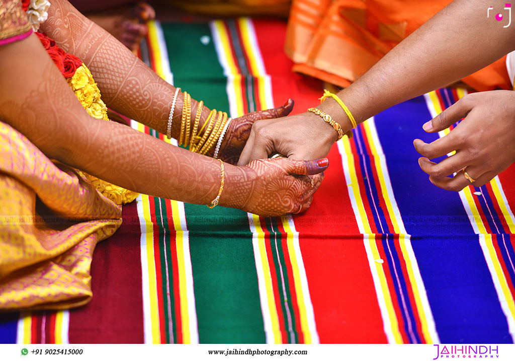 Candid Wedding Photography In Ambasamudram069