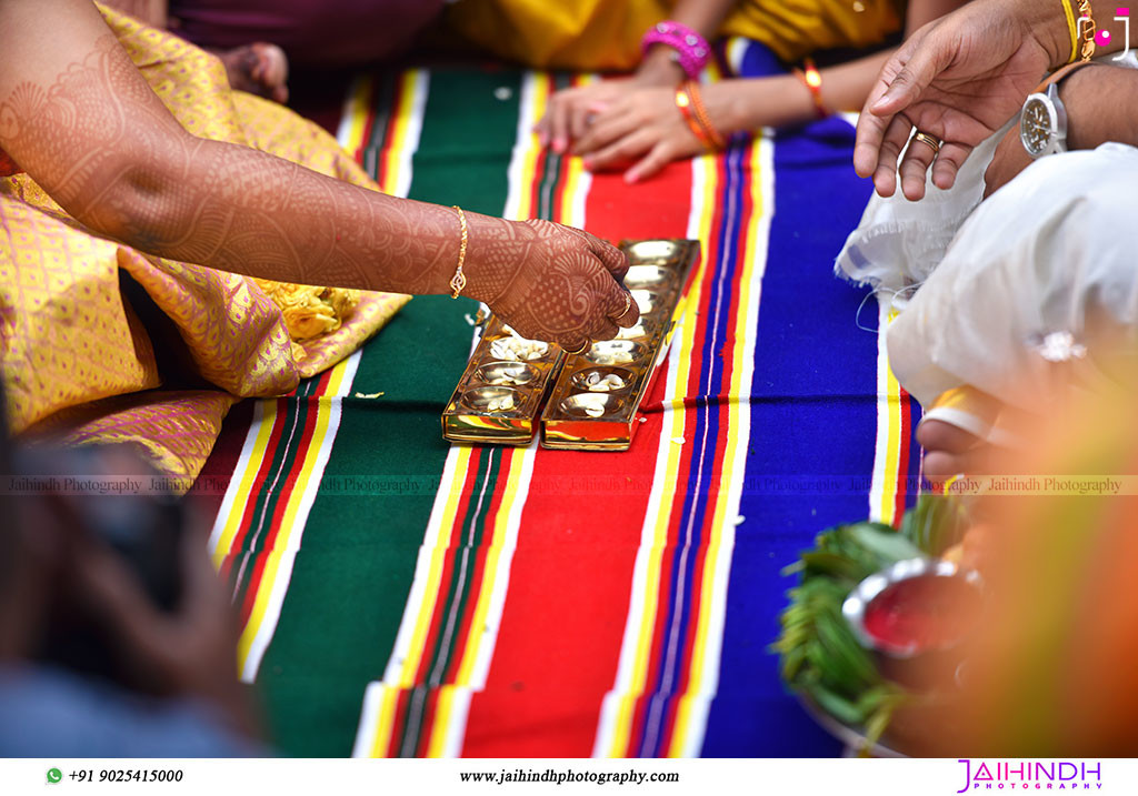 Candid Wedding Photography In Ambasamudram074