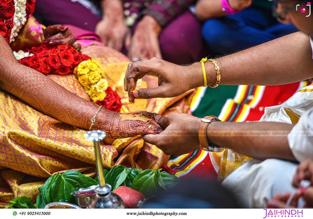 Candid Wedding Photography In Ambasamudram075