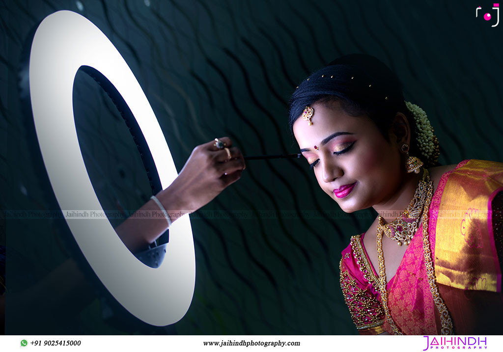 Best-Professional-Engagement-Photographers-in-Madurai_19