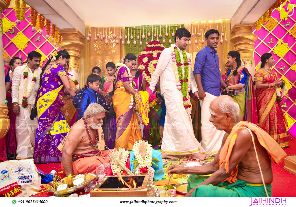 Candid Wedding Photographer In Thirumangalam - No70