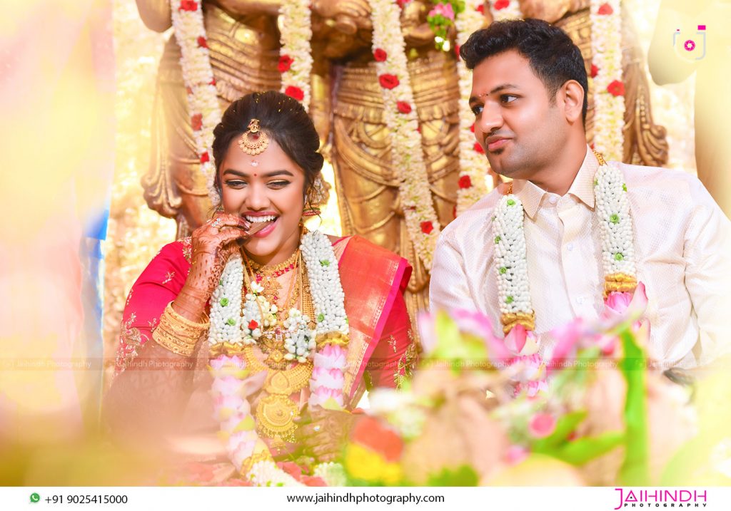 11 Tips And Ideas To Nail Indian Wedding Outdoor Photoshoot