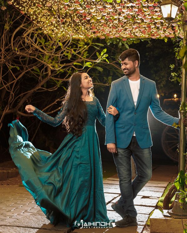 Top 15 Unique Pre Wedding Poses For Couples You Should Try